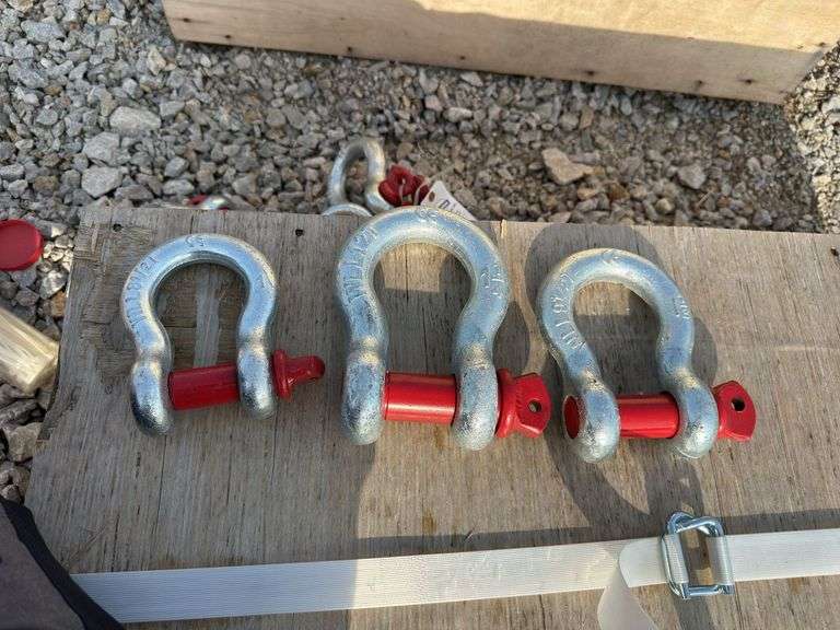 (3) Pins and Clevis