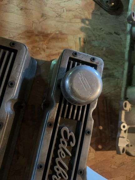 Edelbrock Valve Covers