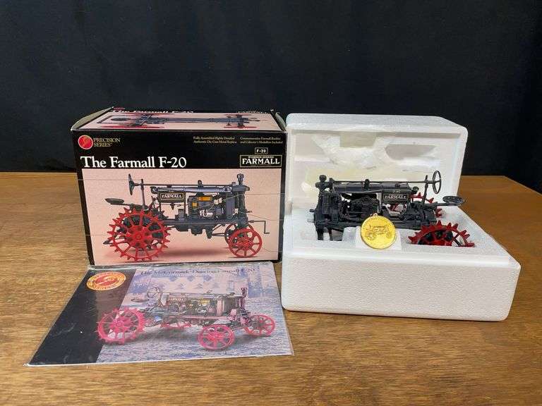 1/16 Farmall F20 Precision NIB Ertl image