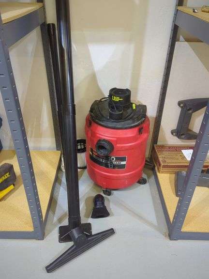 Genie Wet/Dry Vac - 10Gal . image