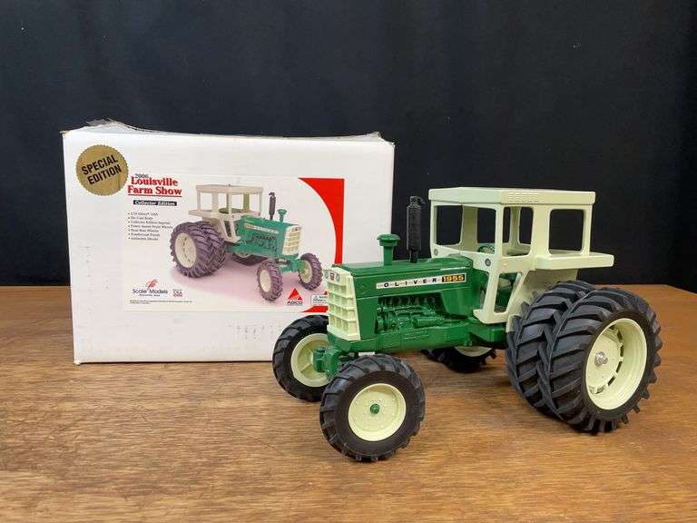 1/16 Oliver 1955 2006 Louisville NIB SM image