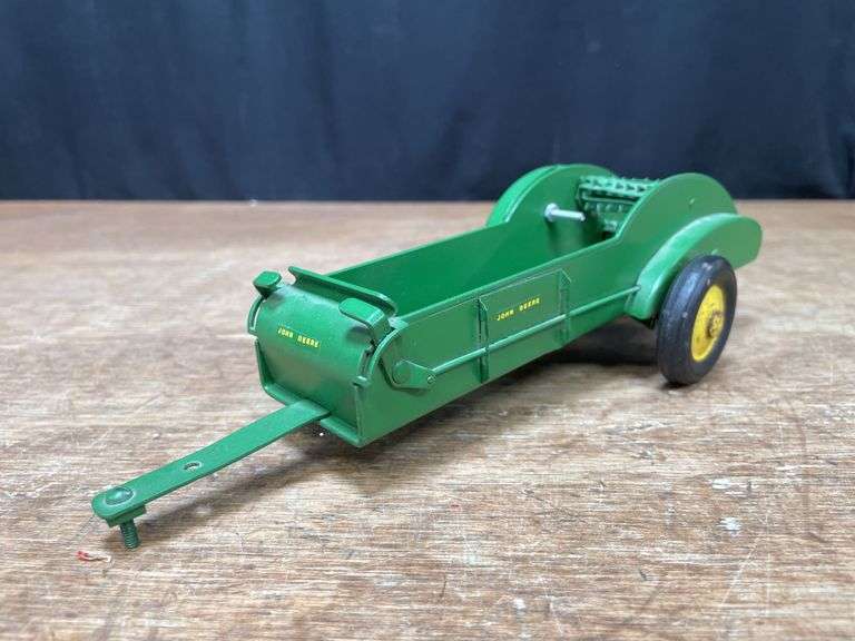 1/16 John Deere Spreader Eska image