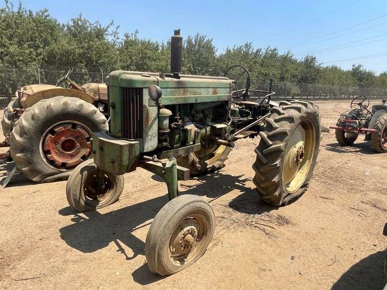 John Deere 420H image