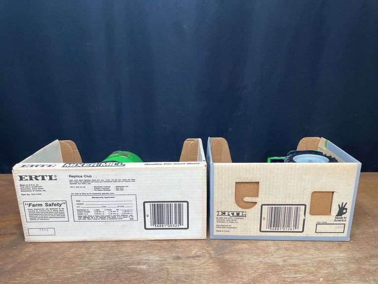 (2) 1/16 Deutz-Allis 6240 + Mixer Mill NIB Ertl