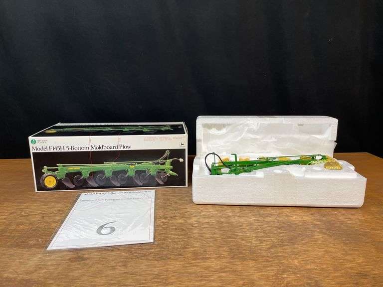 1/16 John Deere F145H Plow Precision NIB Ertl image