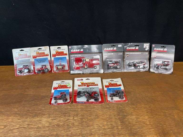 (10) 1/64 Case-IH + IH NIB Ertl image