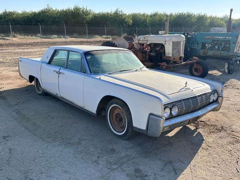 Lincoln Continental image