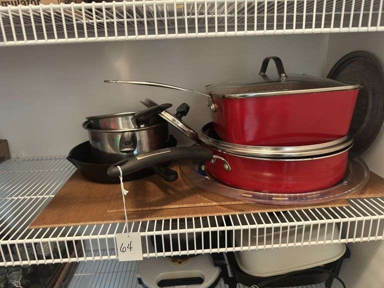 Assorted Cookware Pots/Pans image