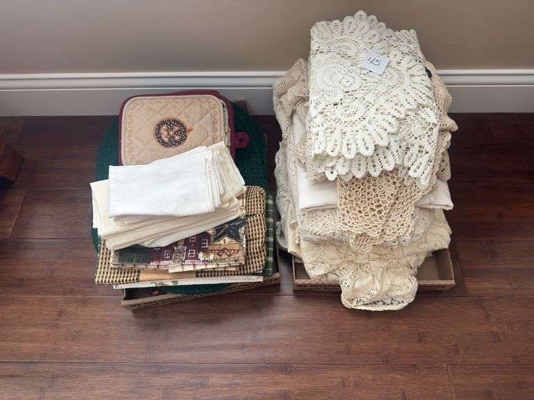 Decorative Table Clothes, Mats & More image