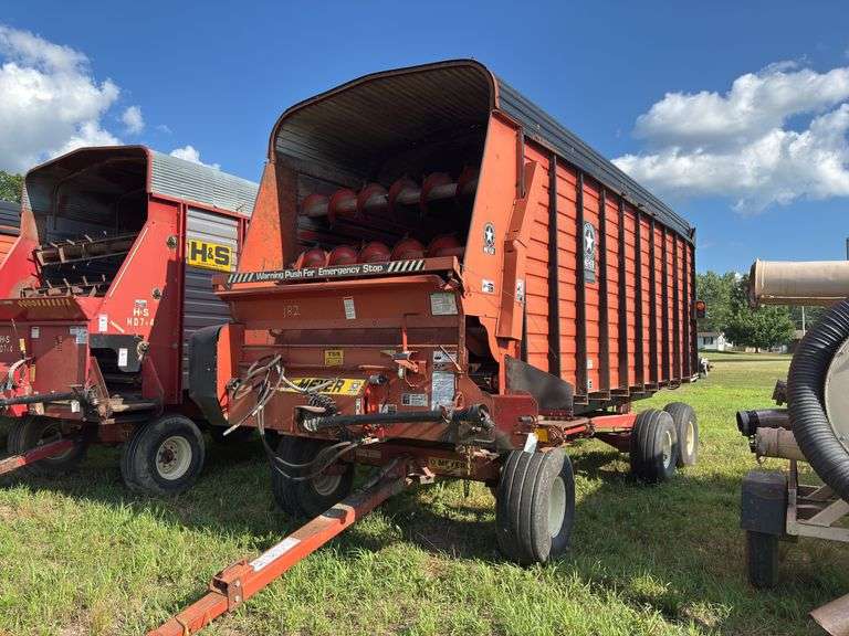 Meyer 4220 Silage Wagon