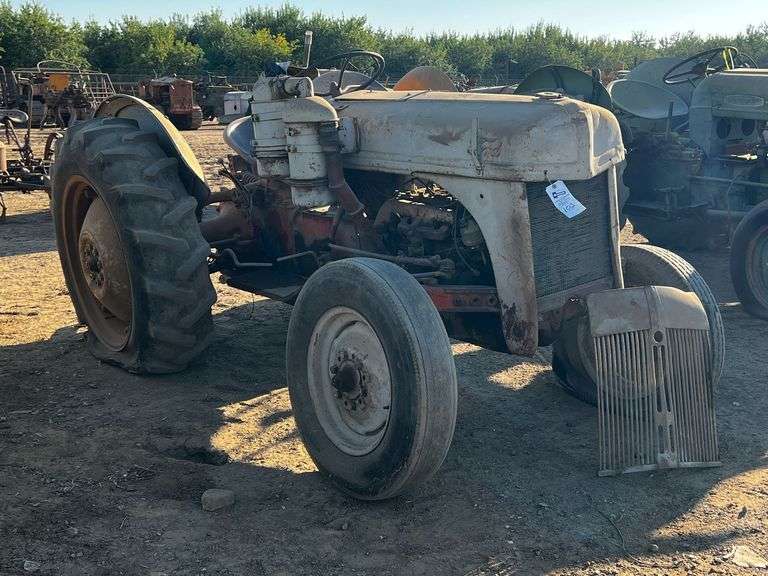 Ford 8N image