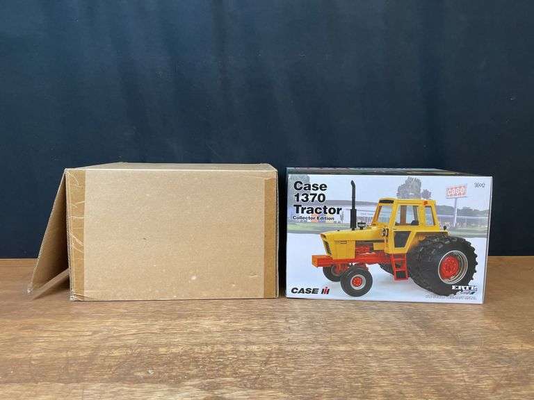 1/16 Case 1370 Collector NIB Ertl image