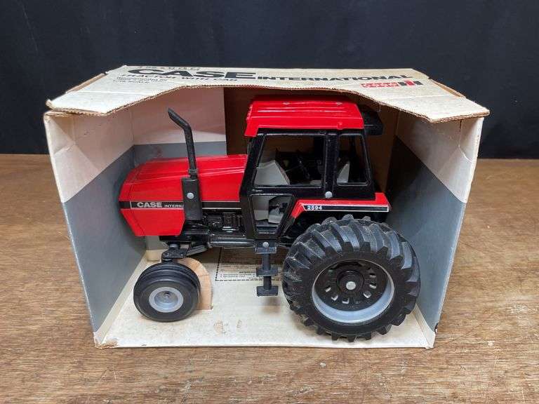 1/16 Case-IH 2594 NIB Ertl image