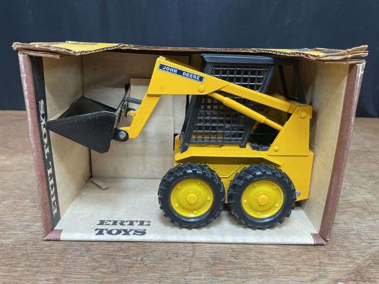 1/16 John Deere Industrial Skid Steer NIB Ertl image