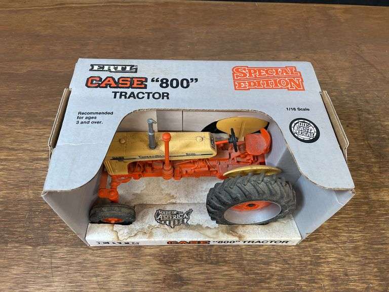 1/16 Case 800 Special Edition NIB Ertl