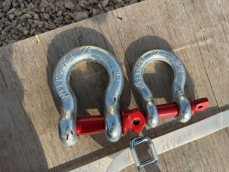 (2) Pins and Clevis image