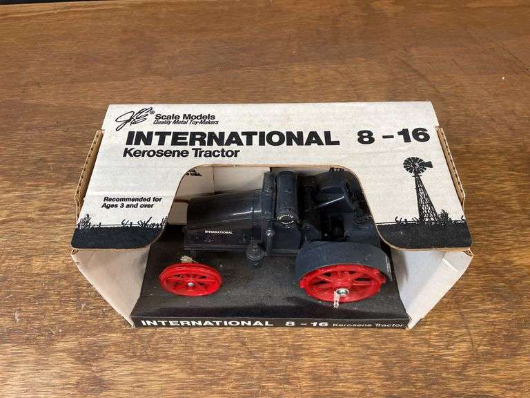 1/16 IH 8-16 Kerosene NIB SM