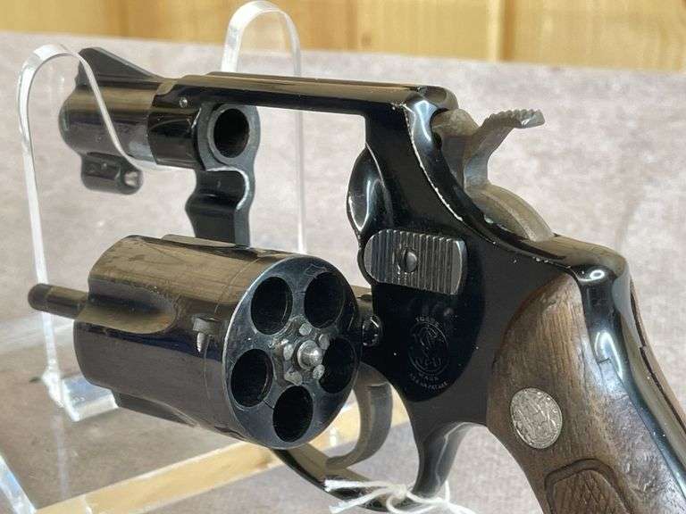 S&W Model 37 Airweight .38 Special DA Revolver