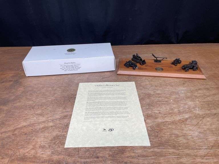 1987 John Deere 150 Years Desk Set NIB Ertl image