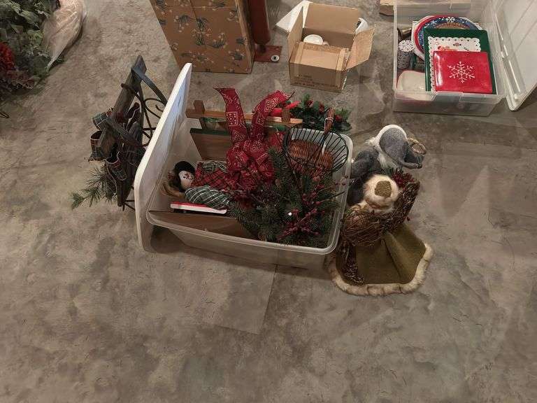 Holliday Decorations and Statues image