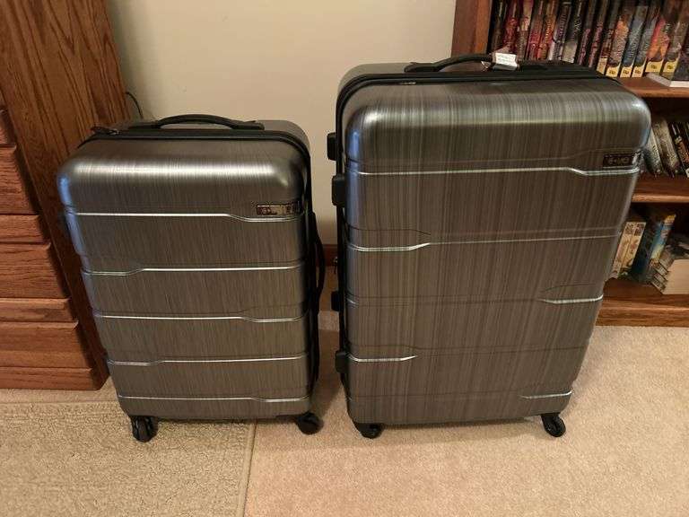 2 pc luggage set image