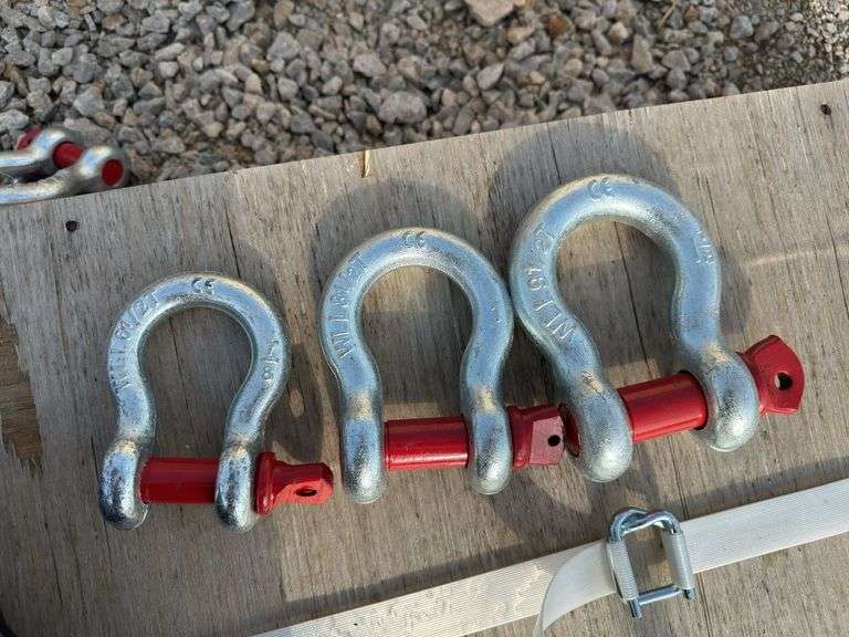 (3) Pins and Clevis image