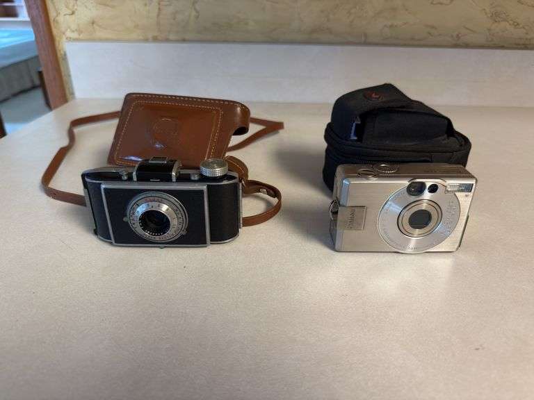 Kodak Flash Bantam and Canon Power Shot S330 image
