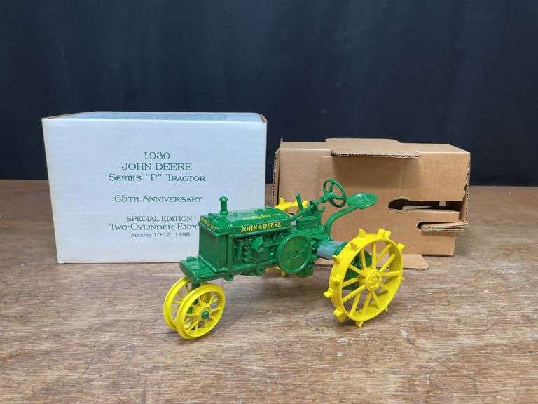 1/16 John Deere P 1995 2 Cylinder NIB Ertl image