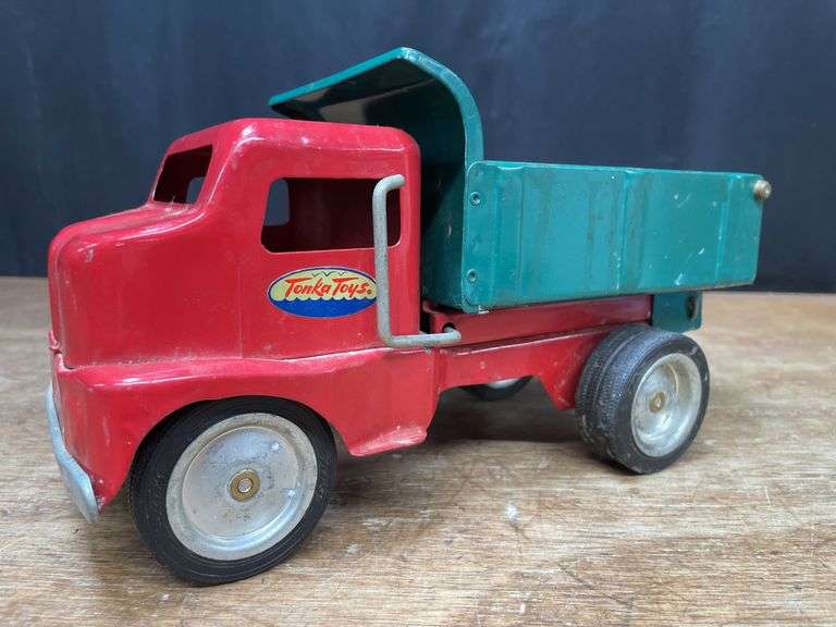 Tonka Dump Truck image