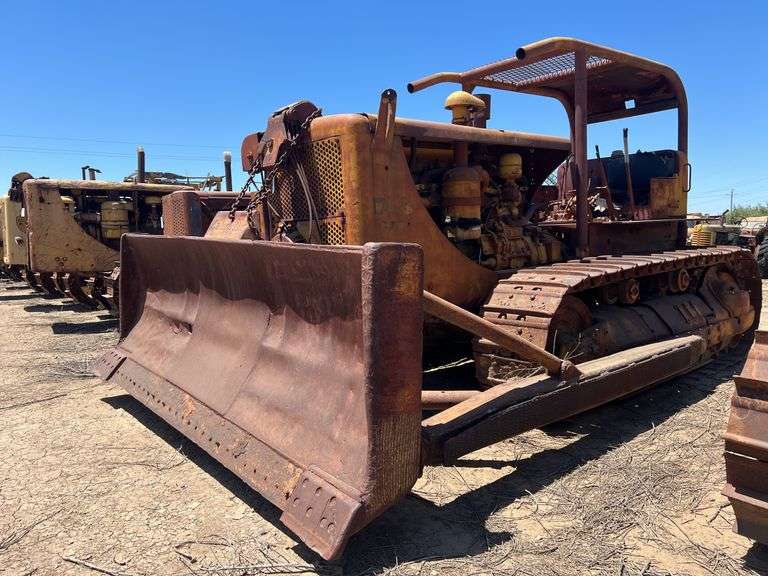 Caterpillar D8 image