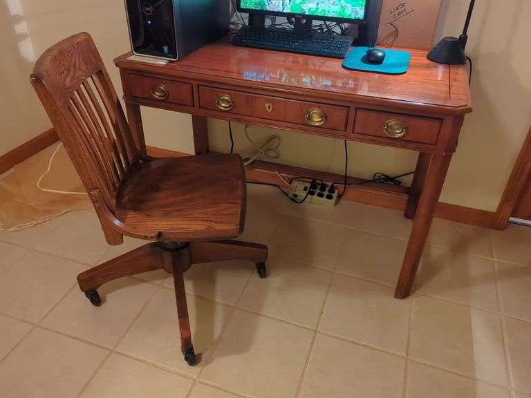 Drexel Heritage Office Desk with Rolling Chair - 46" x 24" x 30" image