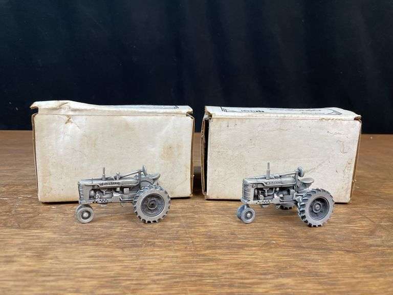 (2) 1/43 Farmall H + M Pewter NIB SC image