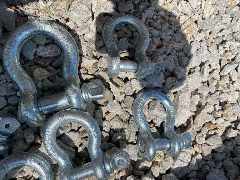 (8) Pins and Clevis