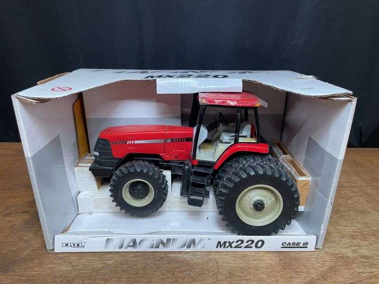 1/16 Case-IH Magnum MX220 NIB Ertl image