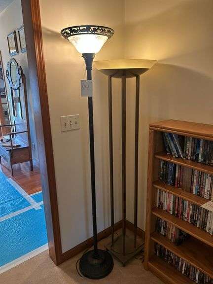 (2) Floor Lamps image