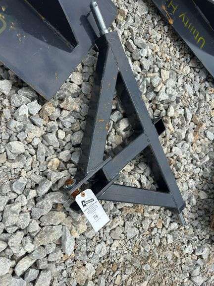 Quick Hitch Trailer Receiver image