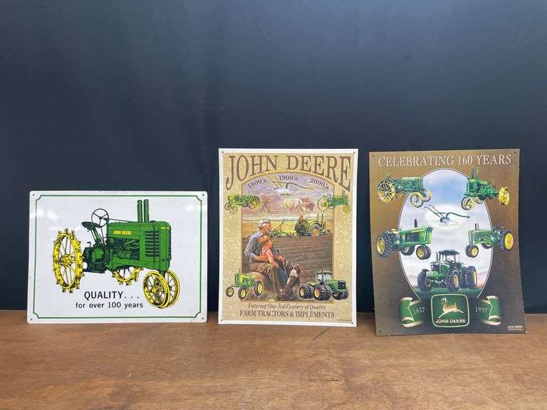 (3) John Deere SST Signs image