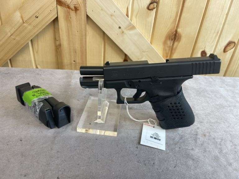 Glock Gen 4 9mm Semiauto Pistol image