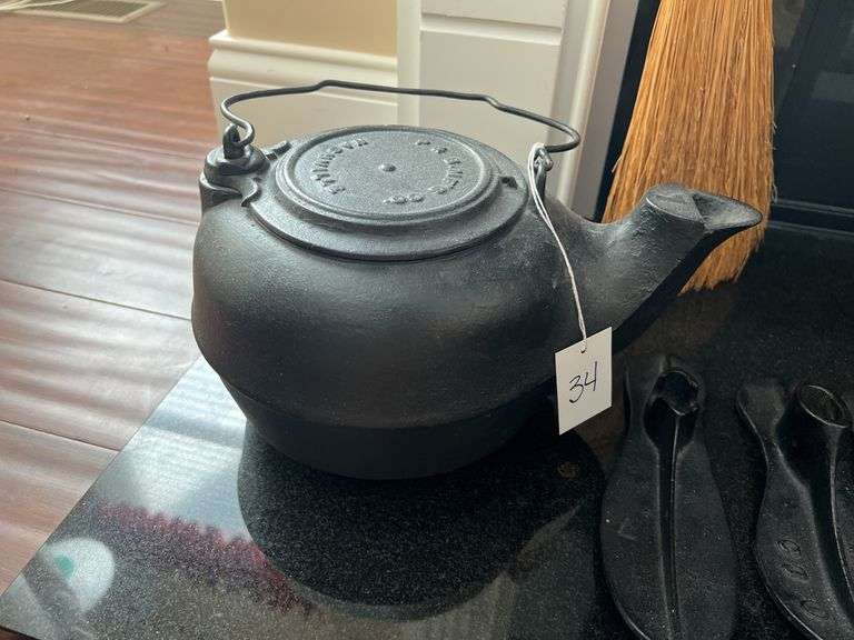 Cast Iron Kettle and Cobble Shoe Forms