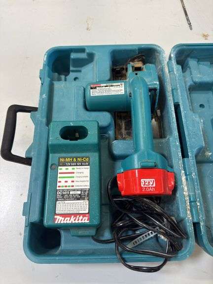 Makita 3-3/8” 5093D Mini Hand Saw