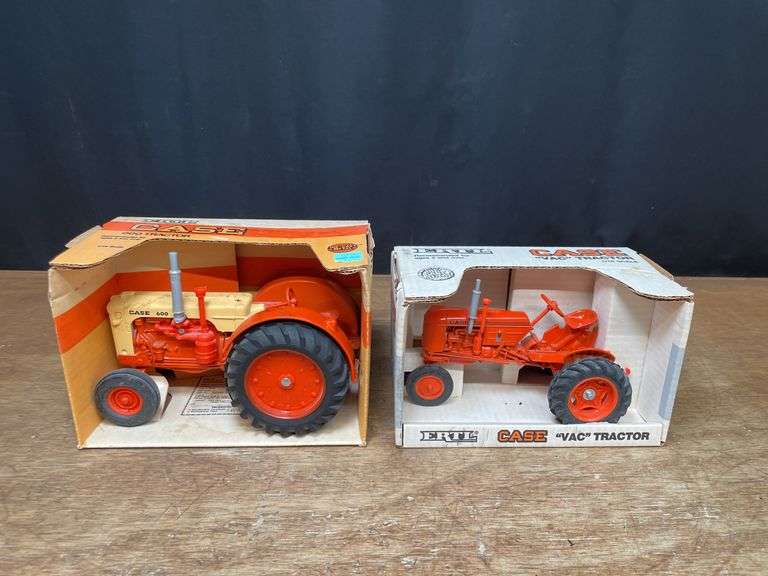(2) 1/16 Case 600 + VAC NIB Ertl image