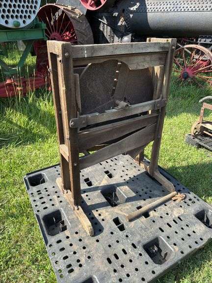 Feed Cutter image