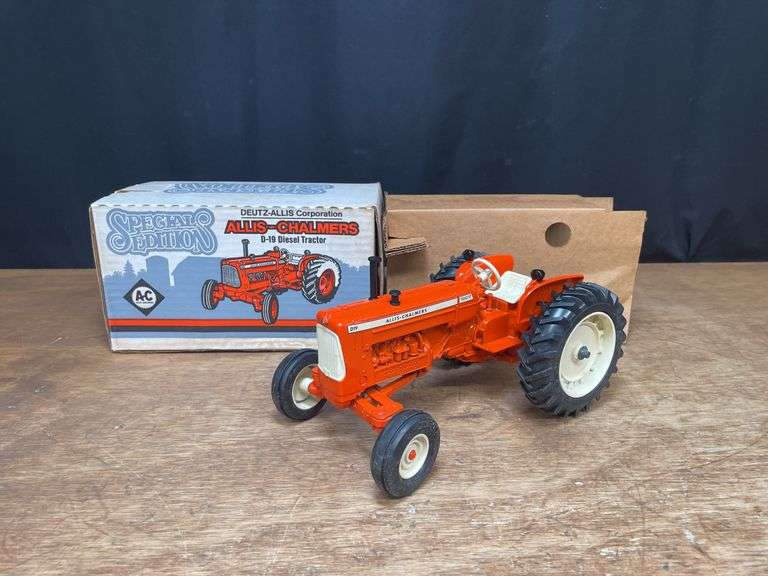 1/16 AC D19 Special Edition NIB Ertl image