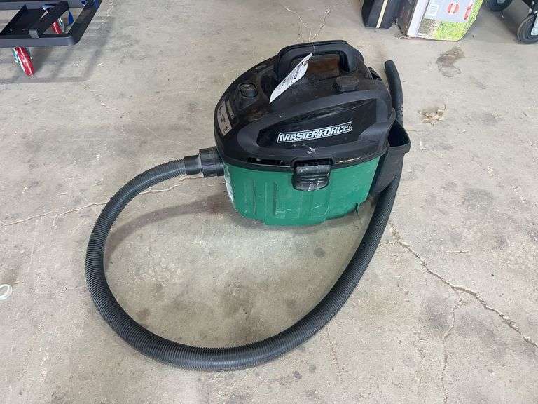 4 Gal Masterforce Wet/Dry Vac image