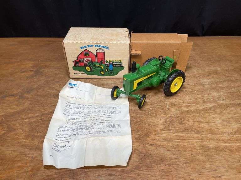 1/16 John Deere 630LP 1988 NFTS NIB Ertl image