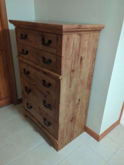 5 Drawer Dresser - 50" x 20" x 34"