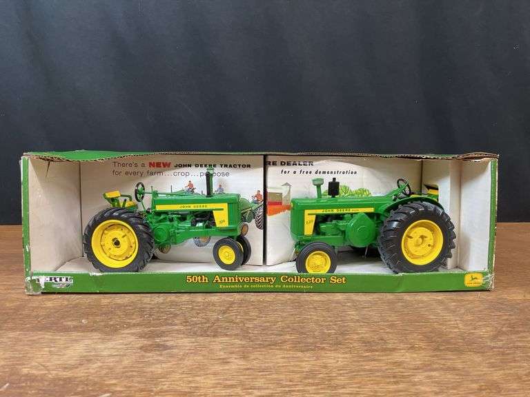 1/16 John Deere 720 + 820 50th Anniversary Set NIB Ertl image