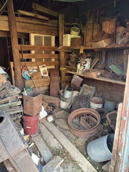 Contents Small Room - Machinery Shed image