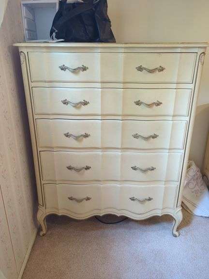 5 Drawer Dresser - 49" x 40" x 20"