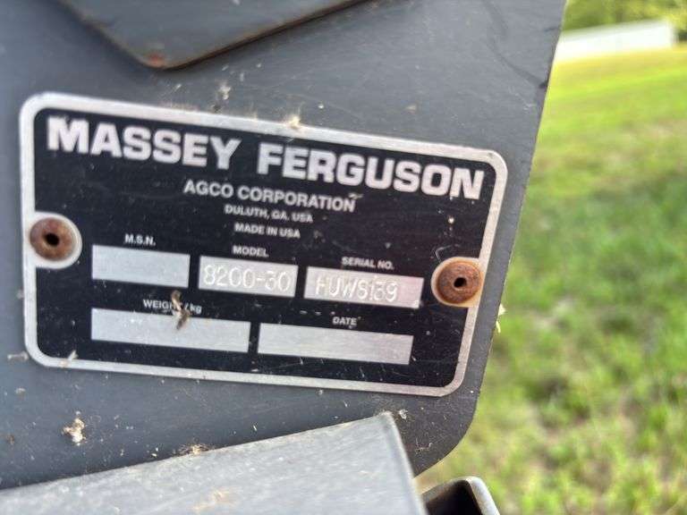 Massey Ferguson 8200 30' Grain Head